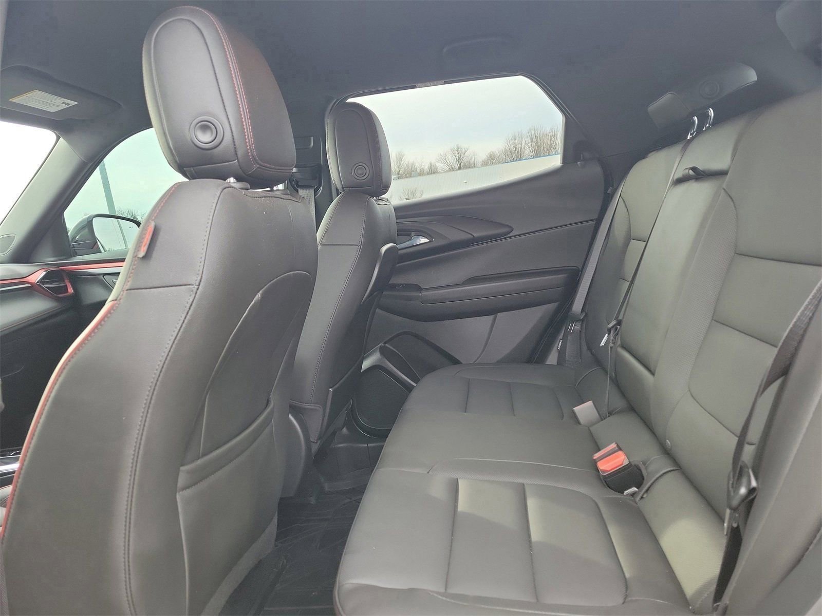 Used 2025 Chevrolet TrailBlazer RS w/ Convenience Package image 13