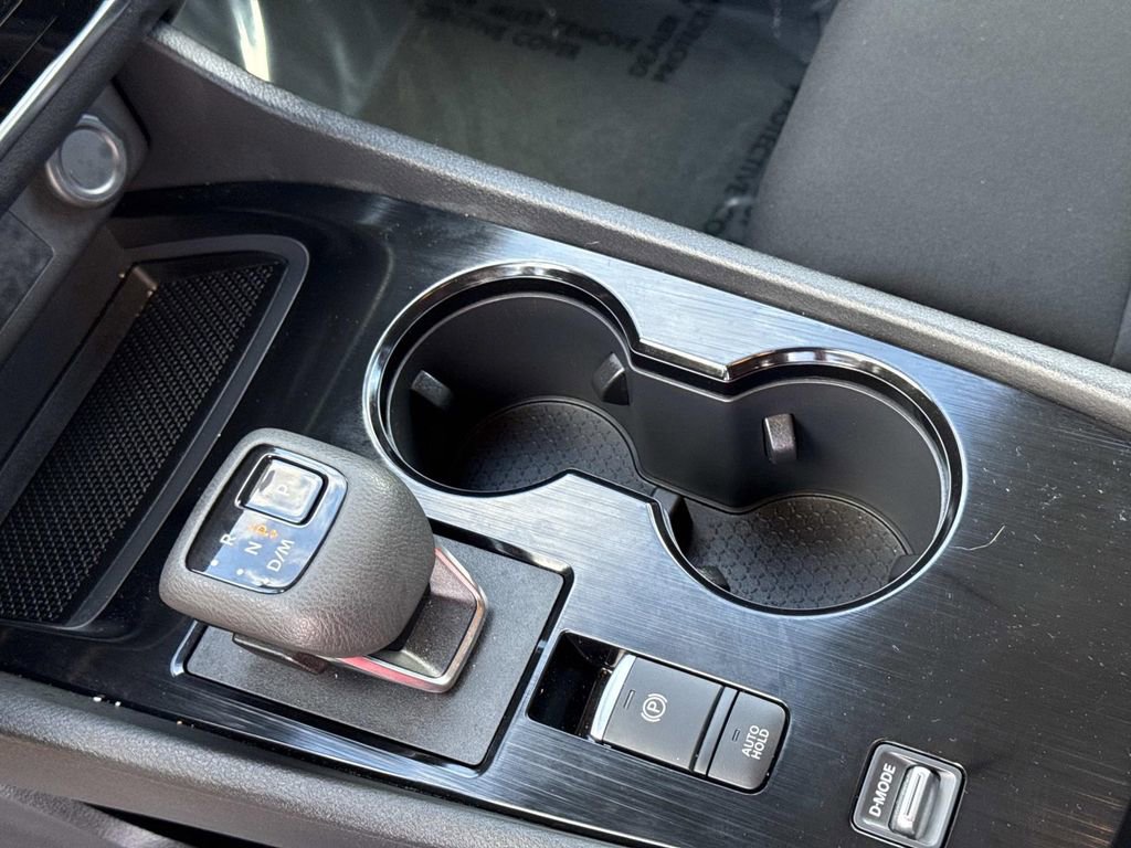 Certified 2025 Nissan Rogue S image 24