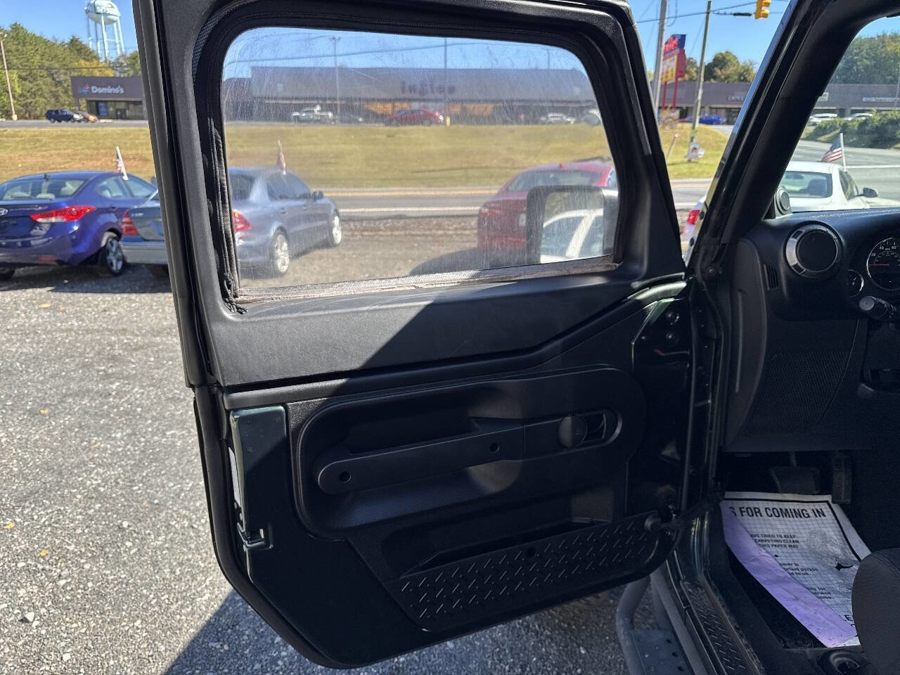 Used 2012 Jeep Wrangler Unlimited Sport w/ Connectivity Group image 10