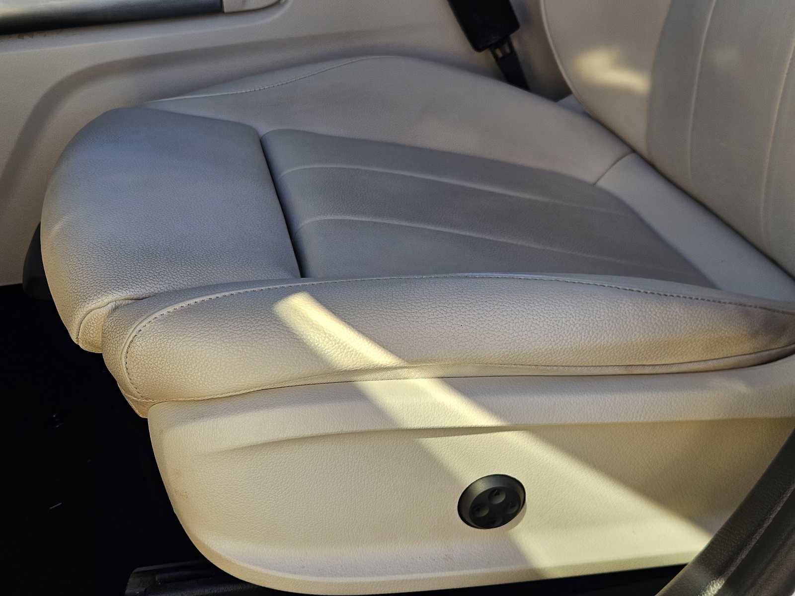 Used 2021 Mercedes-Benz GLA 250 4MATIC image 23