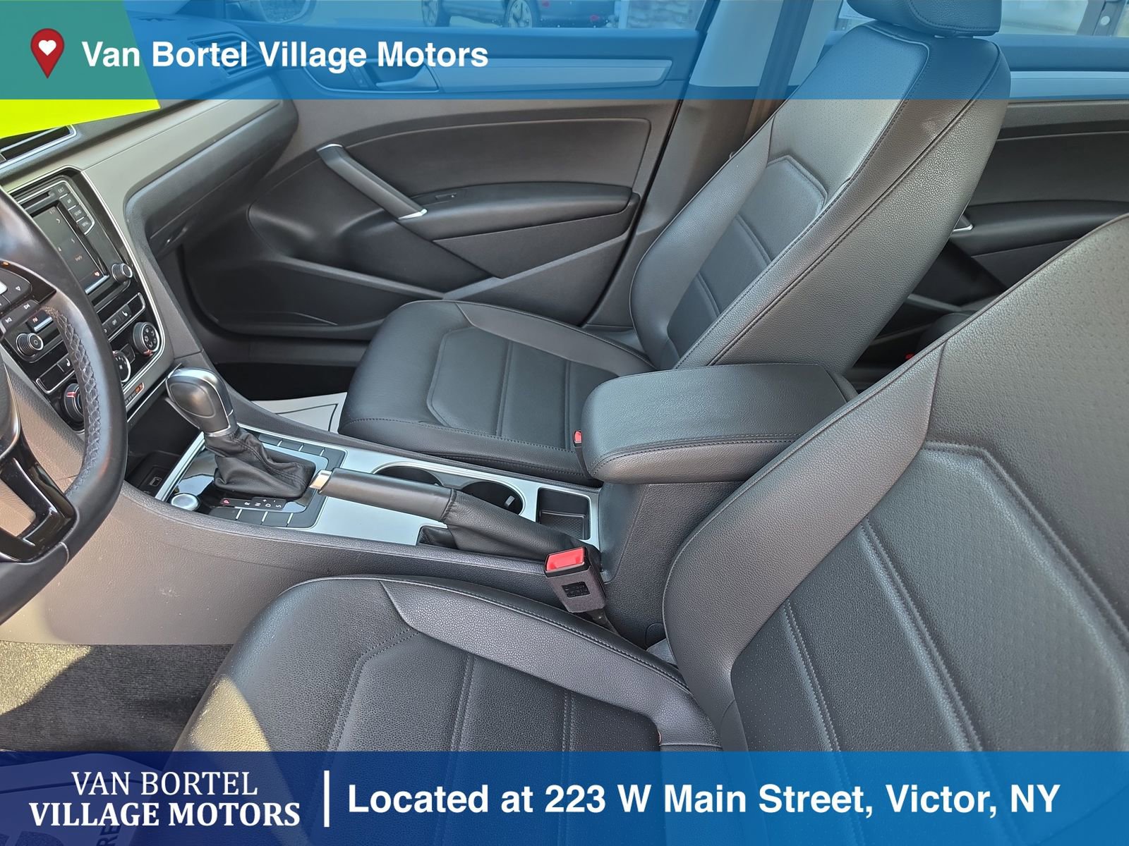 Used 2019 Volkswagen Passat 2.0T Wolfsburg w/ Wheels & Sunroof Package FWD image 11