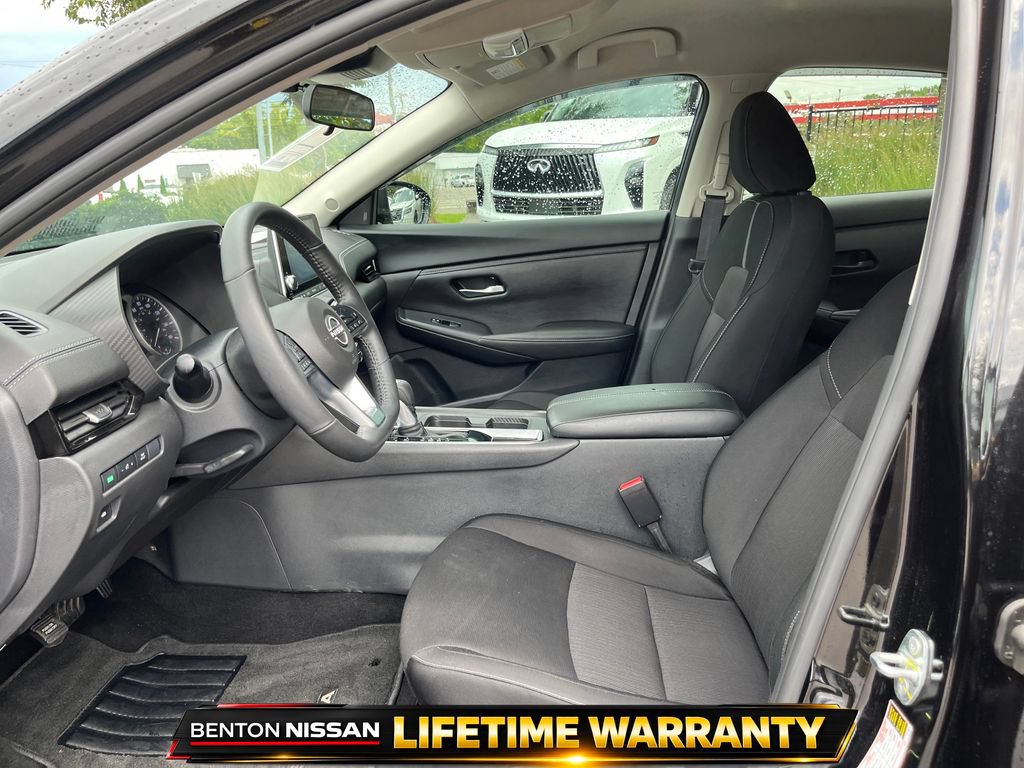 Certified 2025 Nissan Sentra SV w/ All-Weather Package FWD image 10