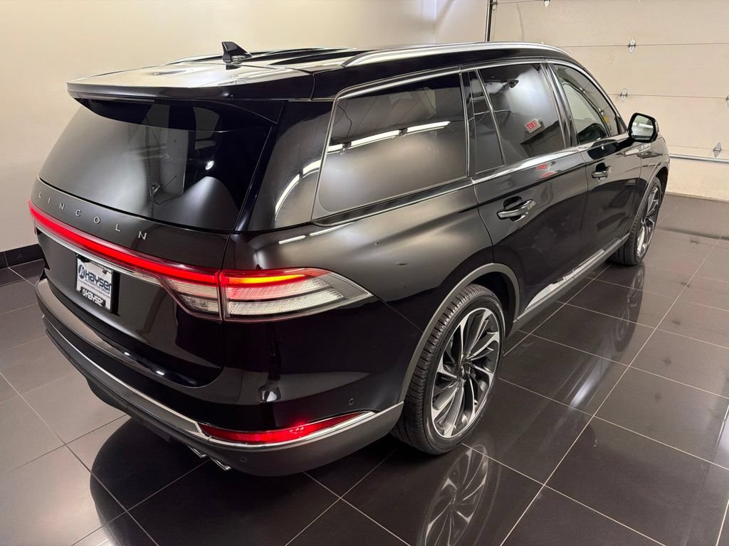 Certified 2020 Lincoln Aviator Reserve w/ Equipment Group 202A AWD/4WD image 6