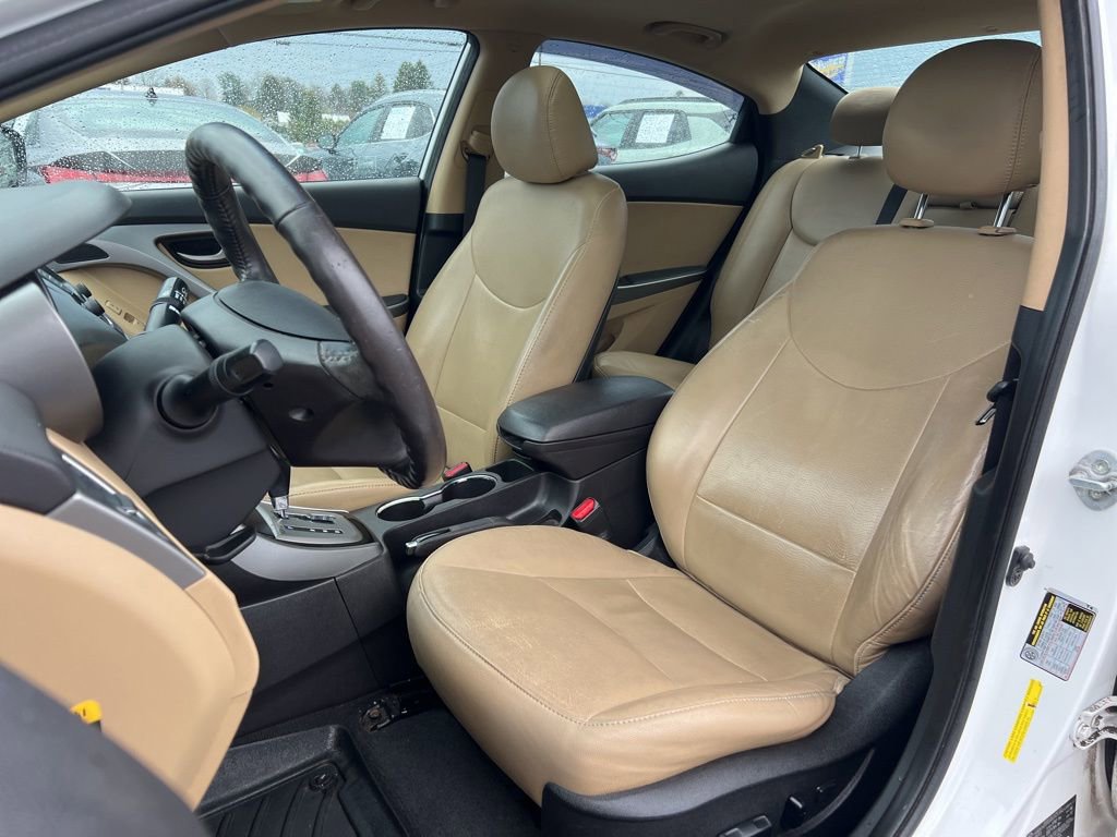 Used 2013 Hyundai Elantra Limited FWD image 16
