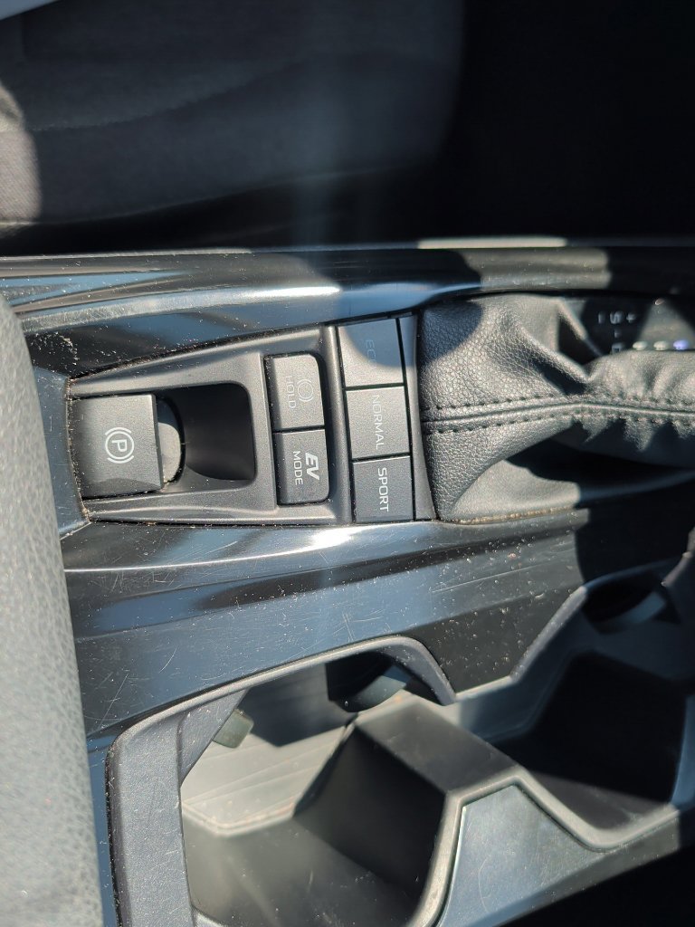Used 2025 Toyota Camry LE FWD image 20