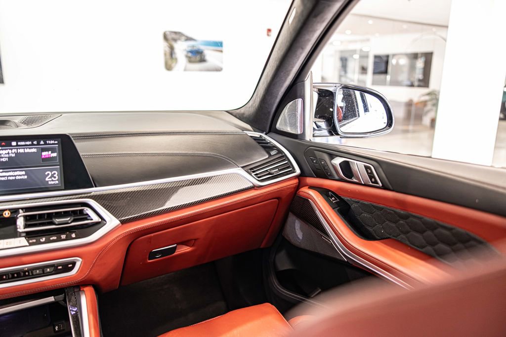 Used 2022 BMW X5 M Competition image 42
