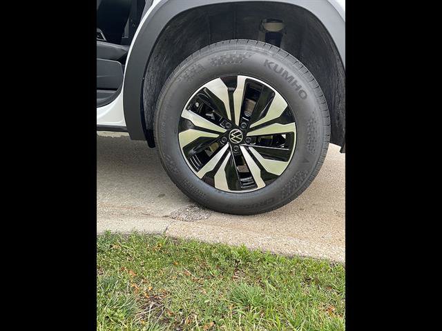 New 2026 Volkswagen Atlas Cross Sport SE AWD/4WD image 11
