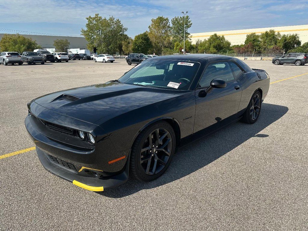 Used 2022 Dodge Challenger R/T w/ Blacktop Package image 5