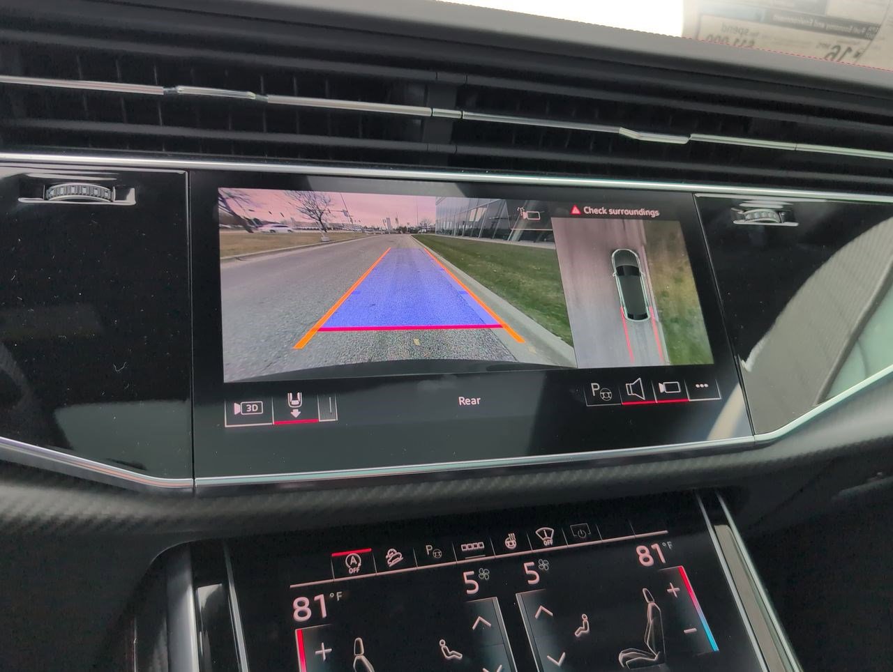 New 2026 Audi SQ8 Prestige image 5