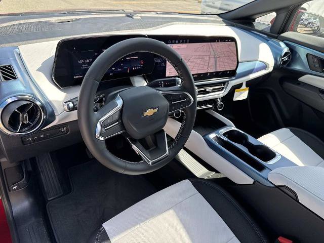 New 2026 Chevrolet Equinox EV LT image 12