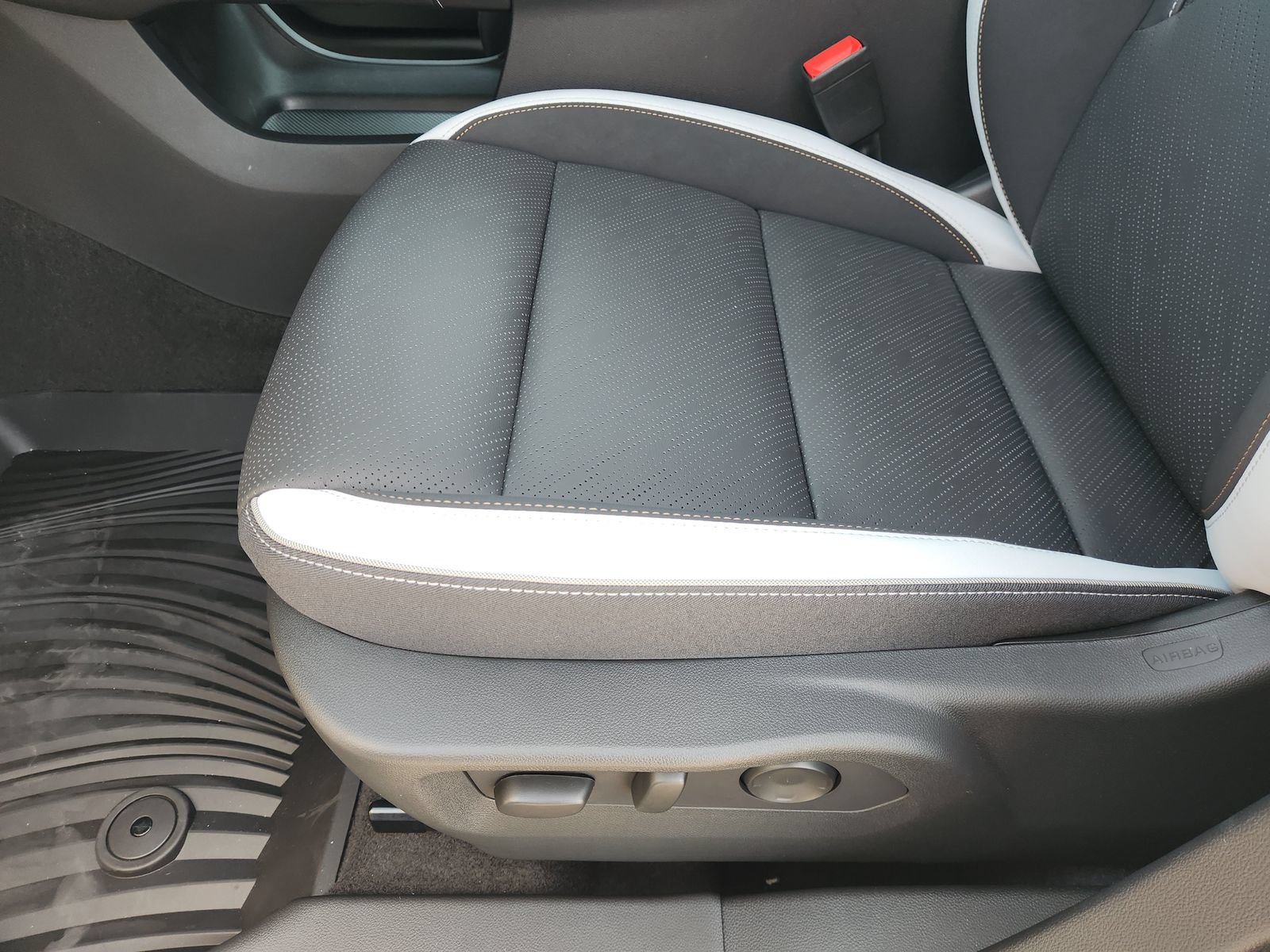 New 2026 Buick Envision Sport Touring AWD/4WD image 28
