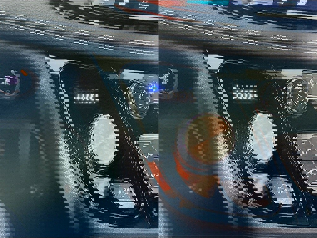 New 2026 Chrysler Pacifica Select image 11