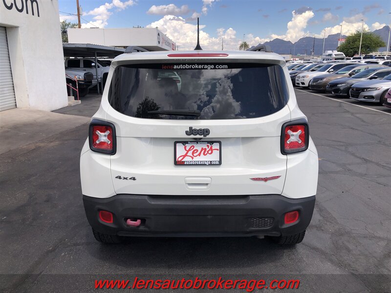 Used 2019 Jeep Renegade Trailhawk AWD/4WD image 7