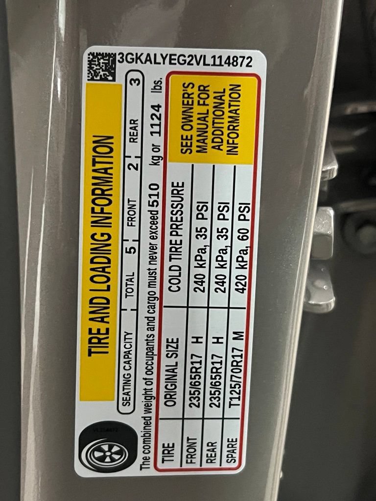 New 2027 GMC Terrain AT4 w/ LPO, Floor Liner Package AWD/4WD image 31