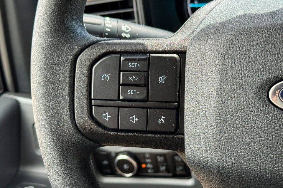 Used 2026 Ford F350 XLT w/ FX4 Off-Road Package AWD/4WD image 32