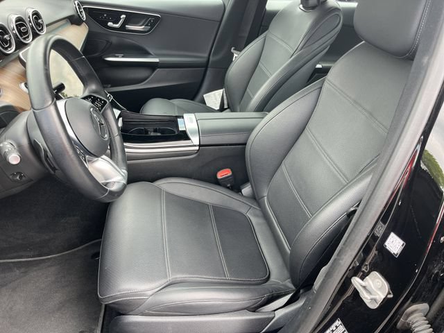 Used 2025 Mercedes-Benz C 300 4MATIC Sedan image 16