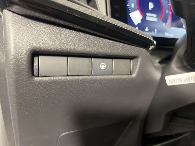 New 2026 Nissan Kicks SR w/ Cold Weather Package image 19