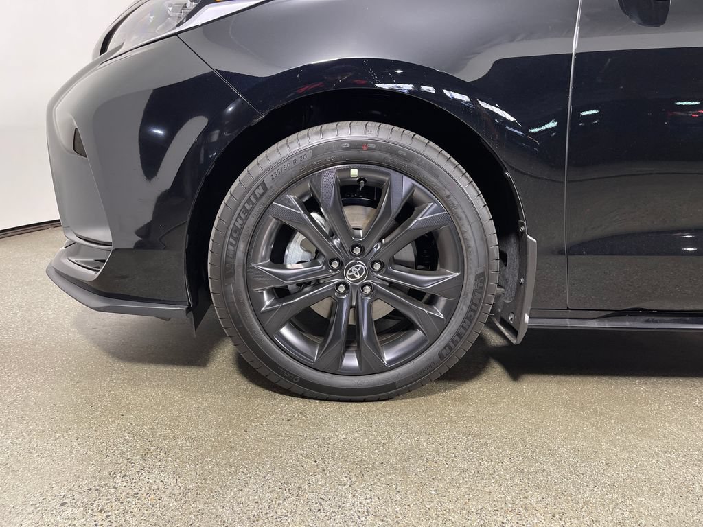 New 2026 Toyota Sienna XSE FWD image 11