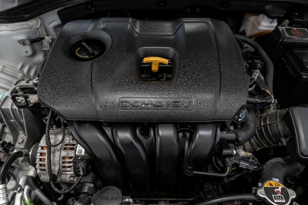 Used 2019 Hyundai Elantra SEL FWD image 4