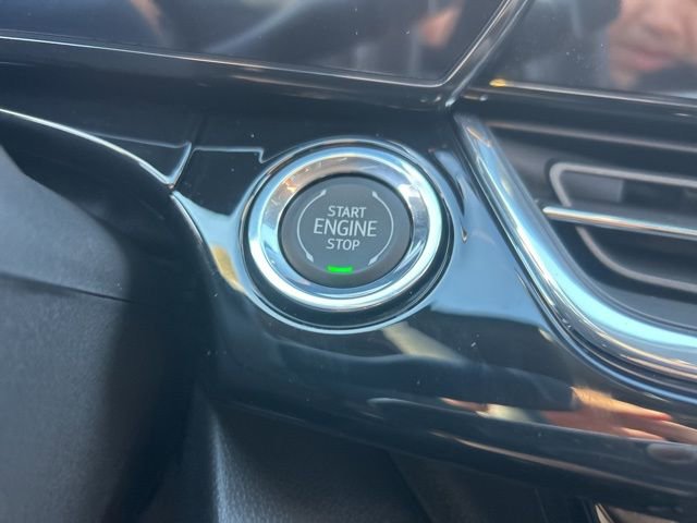 New 2026 Chevrolet Trax RS w/ Sunroof Package FWD image 25