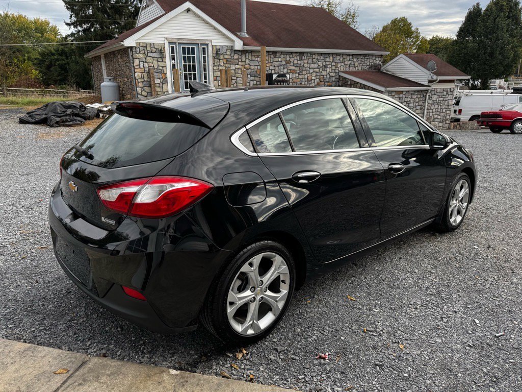 Used 2017 Chevrolet Cruze Premier image 5