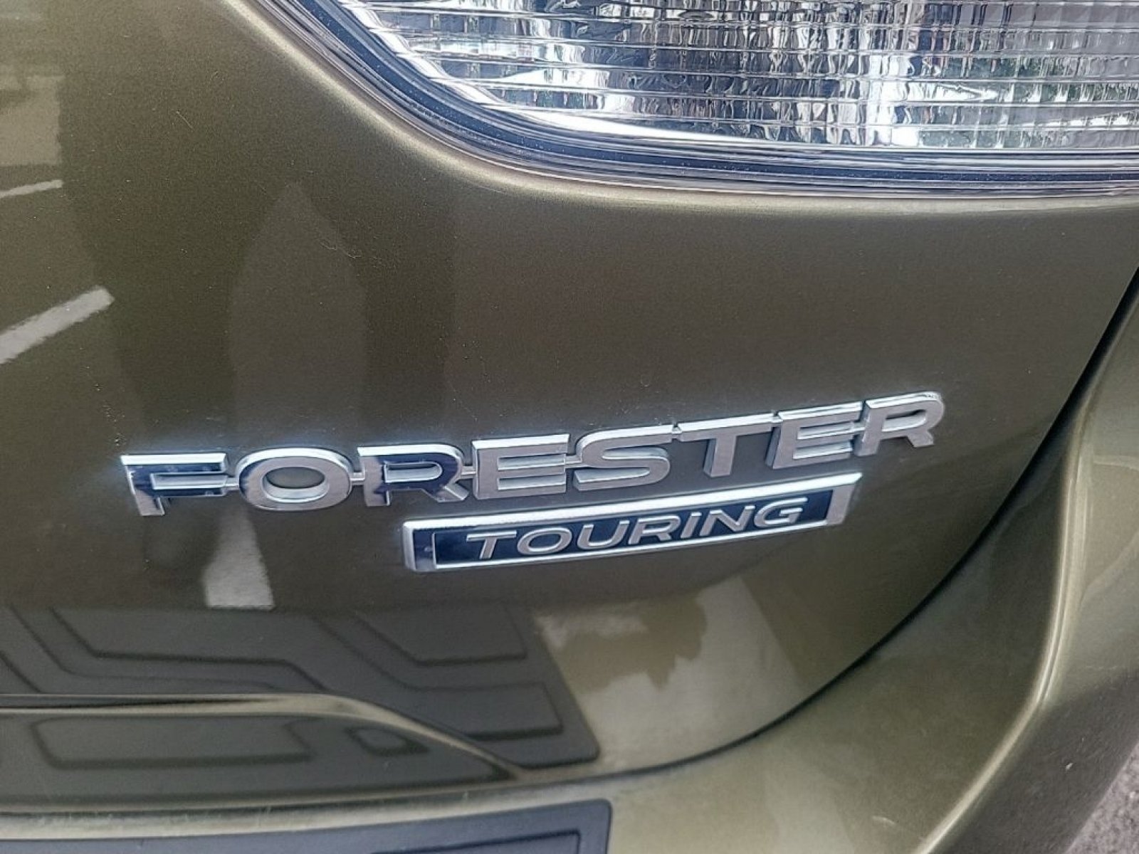 Used 2023 Subaru Forester Touring AWD/4WD image 9