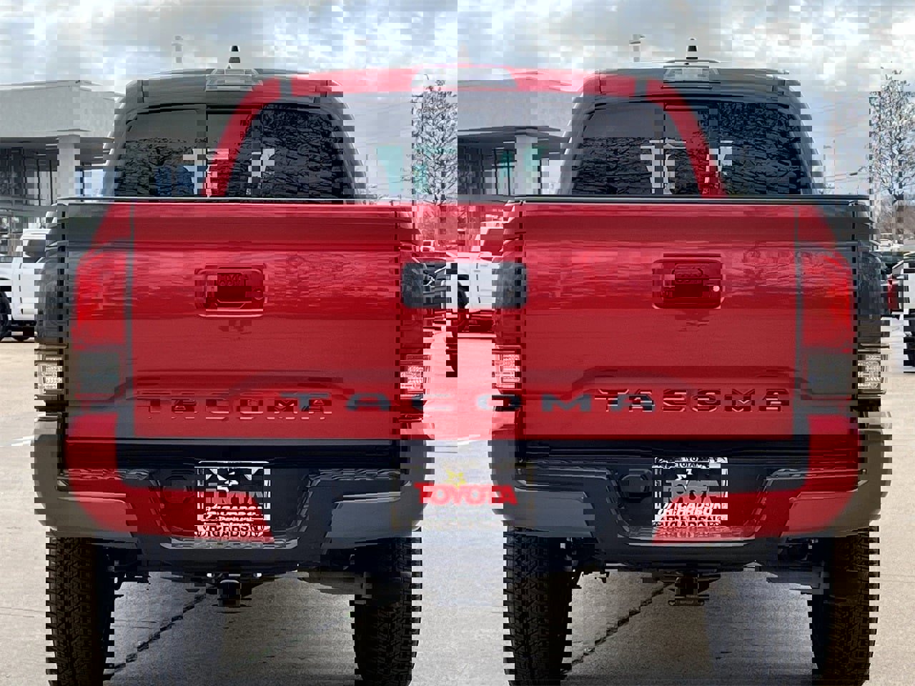 Used 2021 Toyota Tacoma SR w/ SR Convenience Package image 5