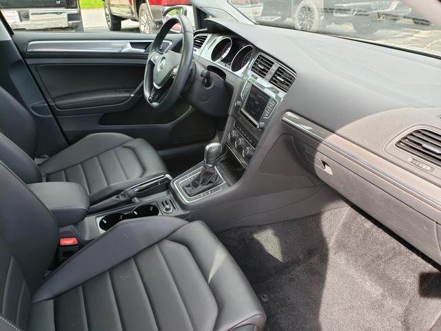Used 2017 Volkswagen Golf Alltrack AWD/4WD image 19