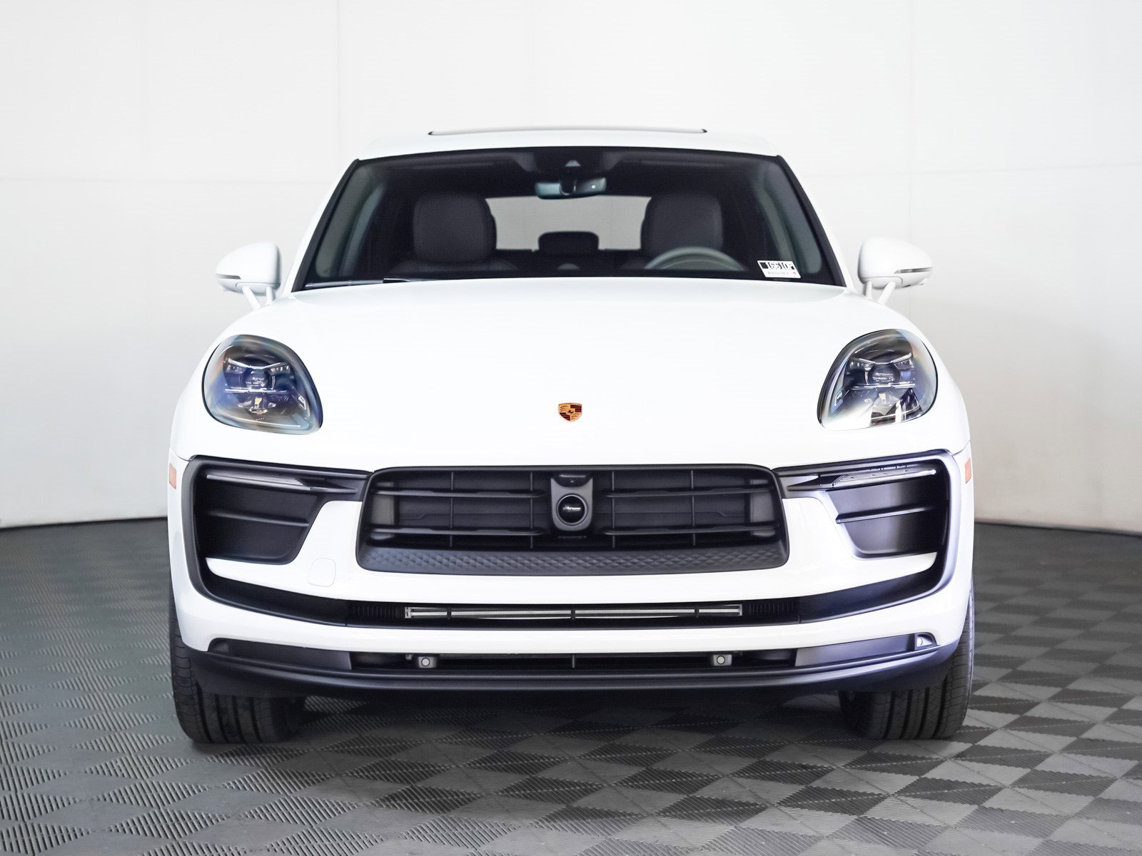 New 2026 Porsche Macan image 7