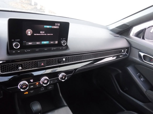 Used 2023 Honda Civic Sport image 19