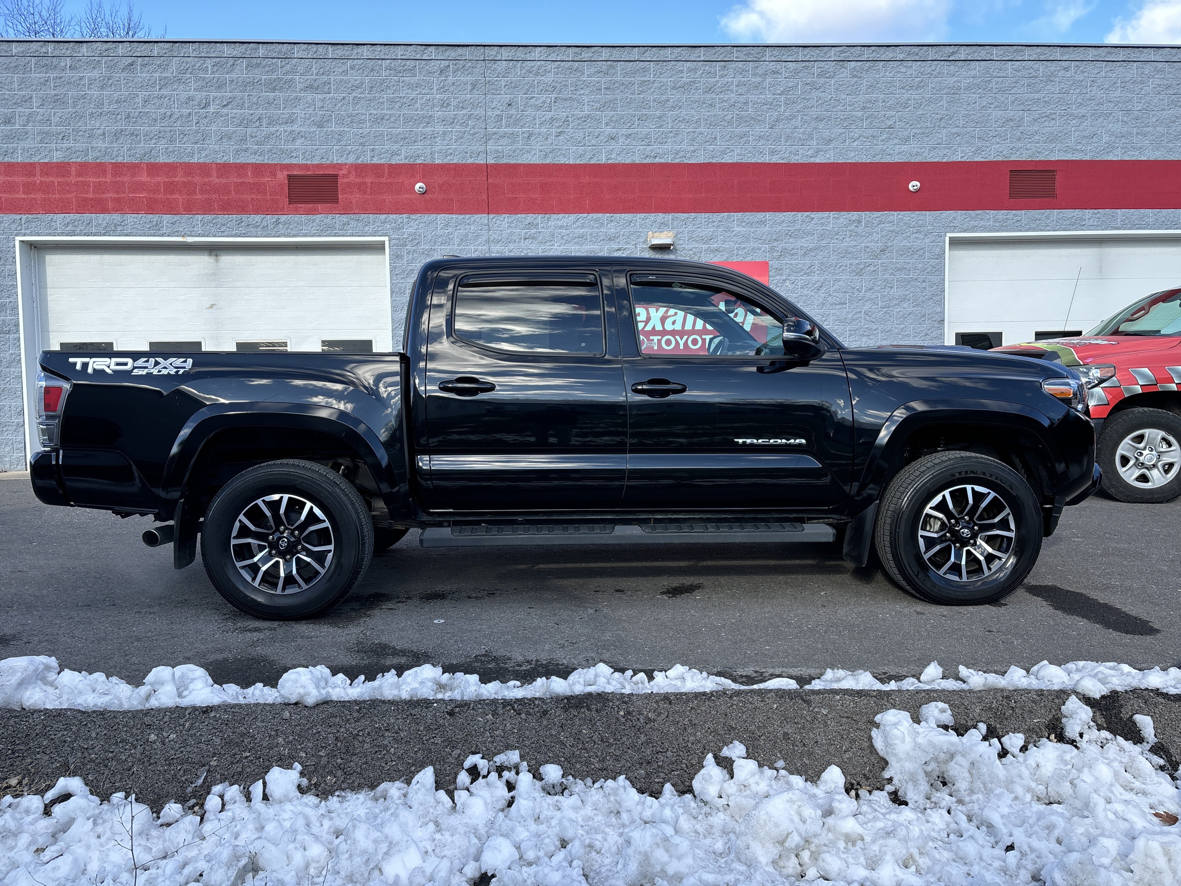 Used 2022 Toyota Tacoma TRD Sport video 2