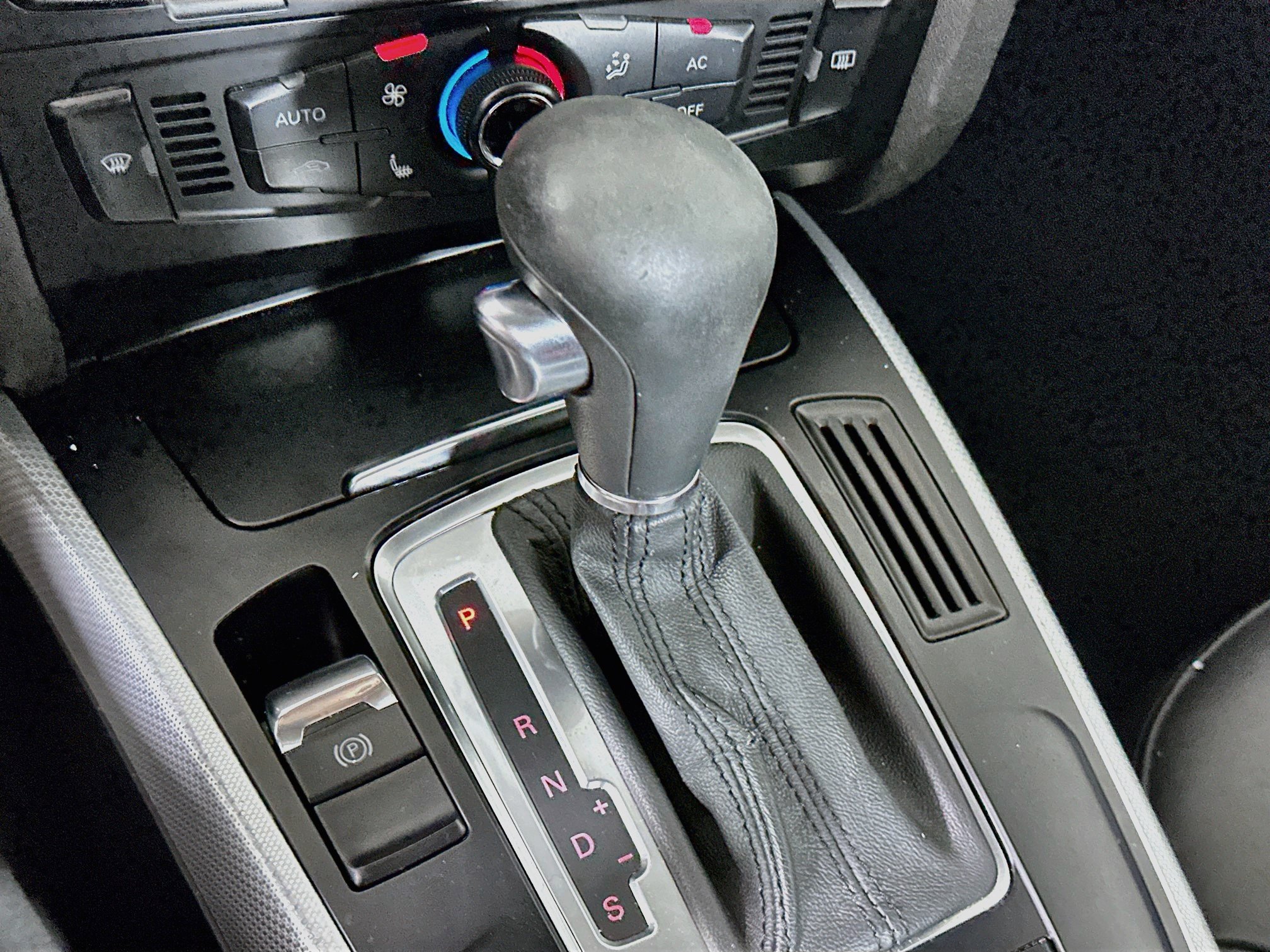 Used 2012 Audi A4 2.0T Premium AWD/4WD image 23