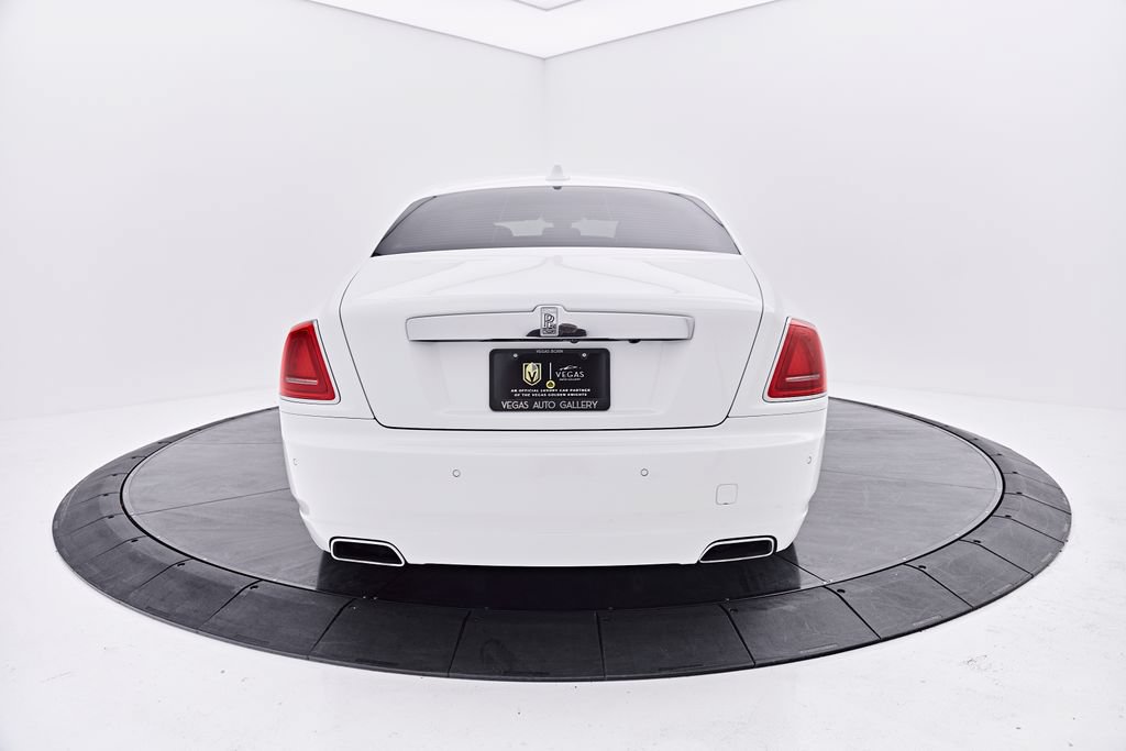 Used 2018 Rolls-Royce Ghost RWD image 16