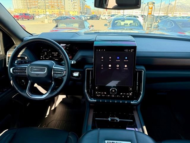 Used 2025 GMC Yukon Denali image 8