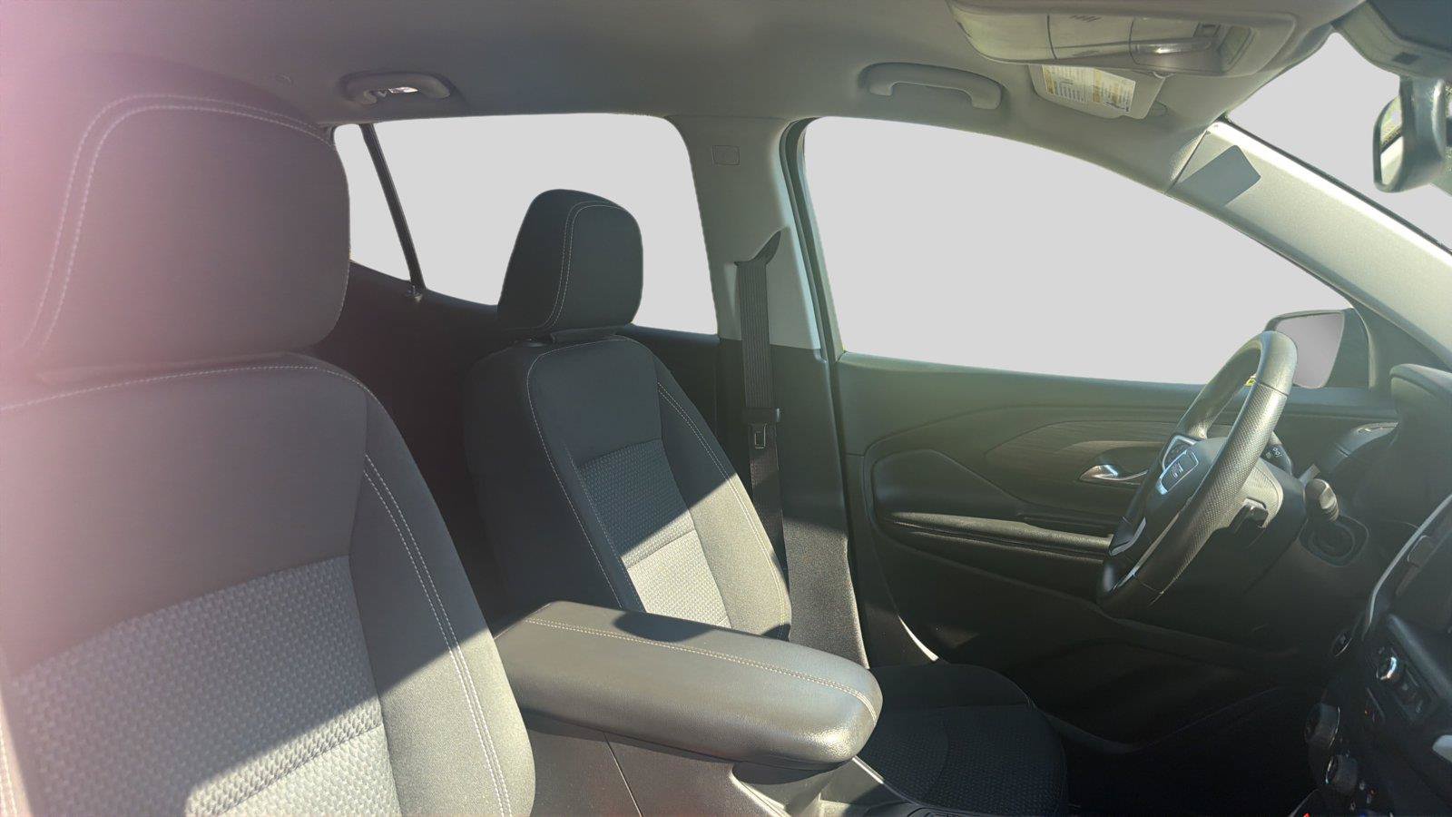 Used 2024 GMC Terrain SLE w/ Driver Convenience Package AWD/4WD image 23