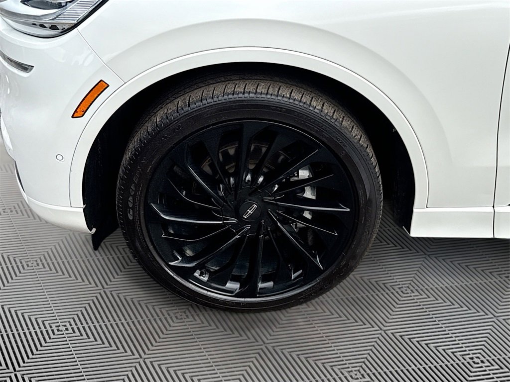 Used 2023 Lincoln Aviator Black Label w/ Jet Package image 36