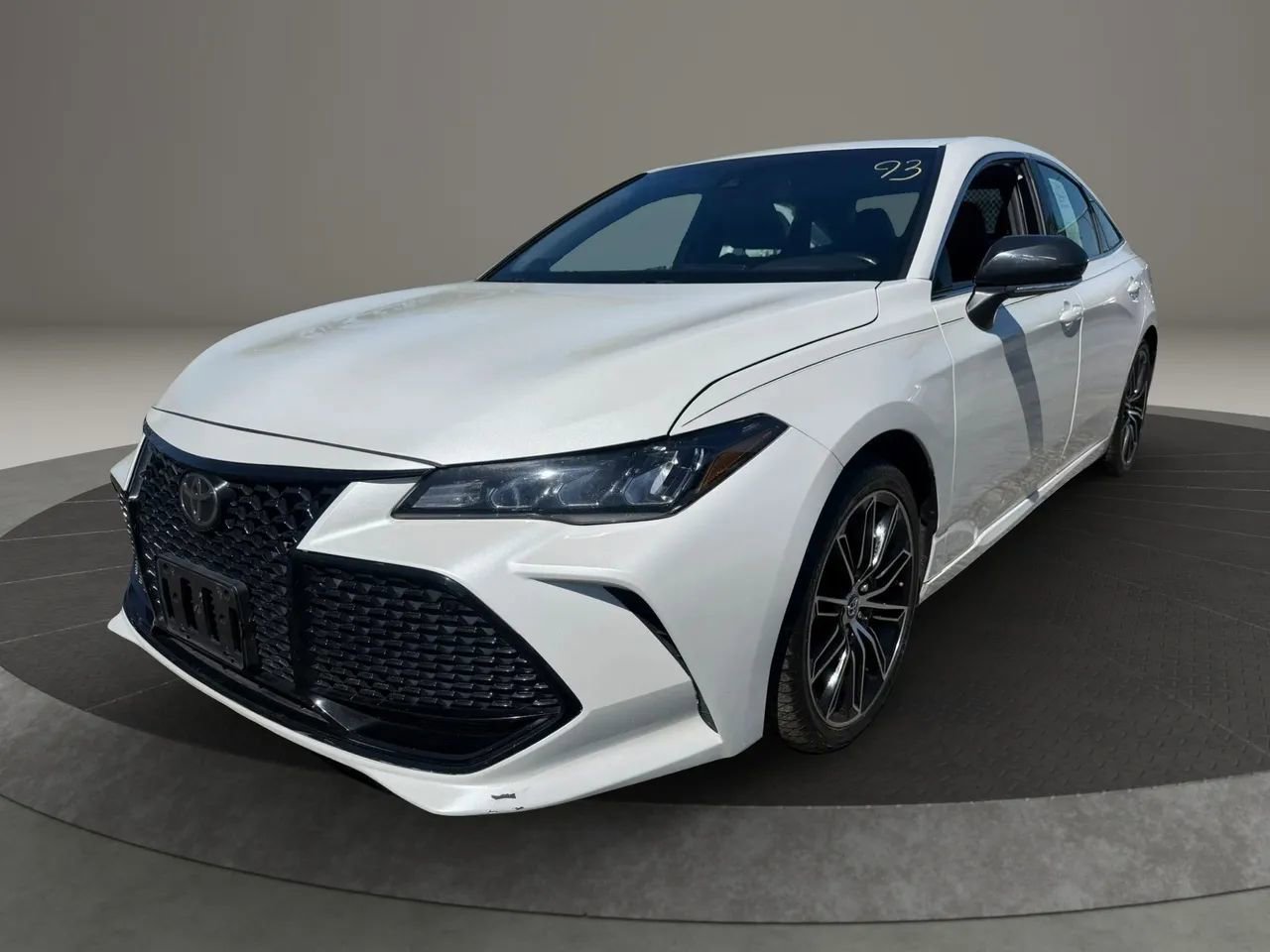 Used 2019 Toyota Avalon XSE w/ All Weather Liner Package FWD image 1