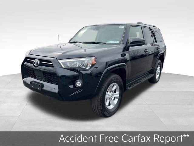 Used 2024 Toyota 4Runner SR5 image 3