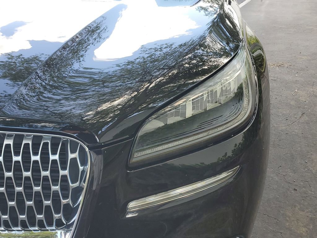 Used 2020 Lincoln Corsair Reserve image 11