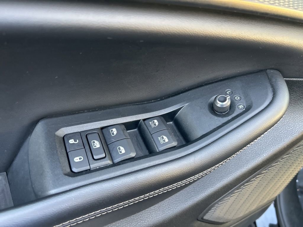 Used 2023 Jeep Grand Cherokee L Laredo image 36