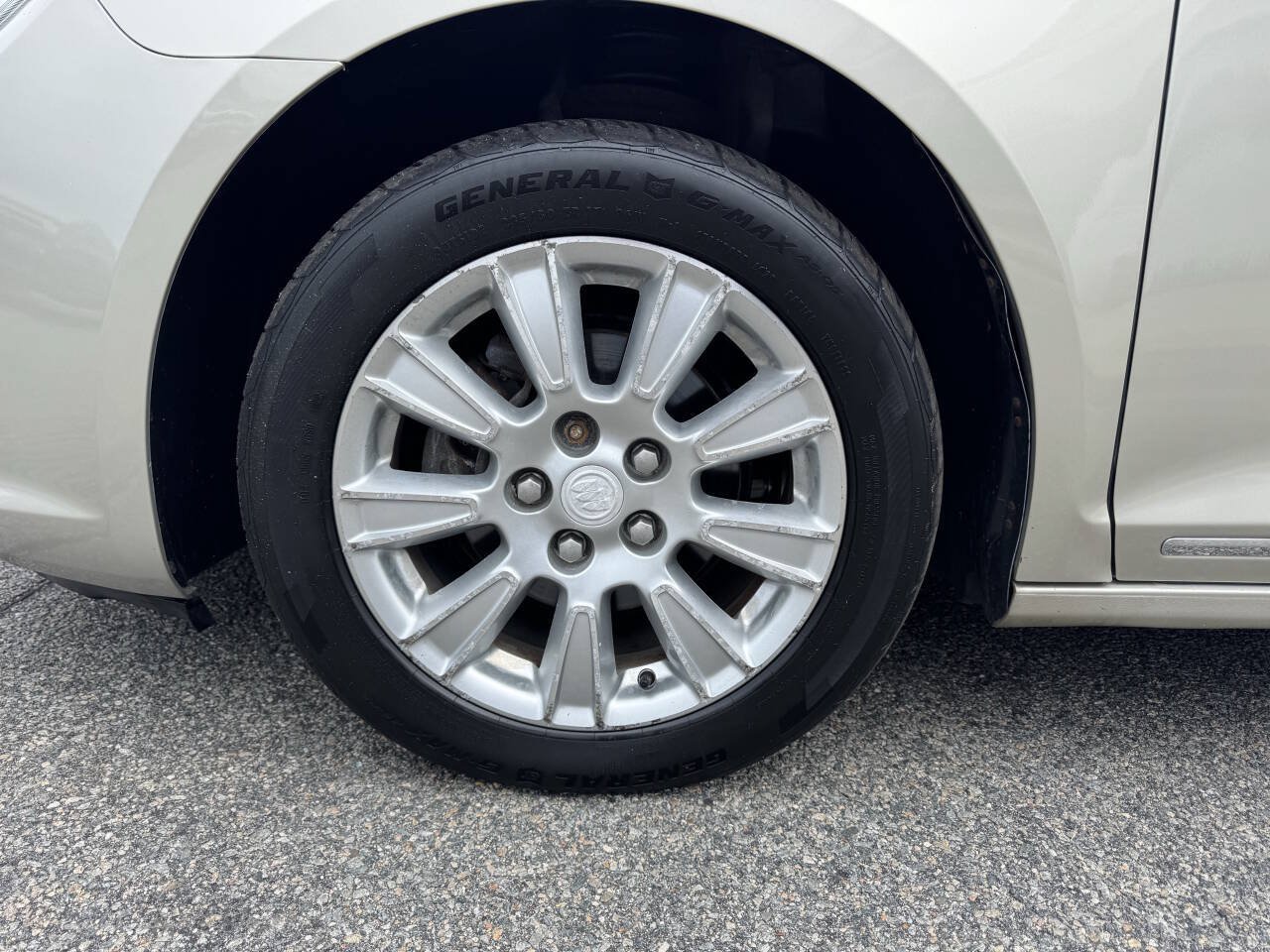 Used 2013 Buick LaCrosse FWD image 4