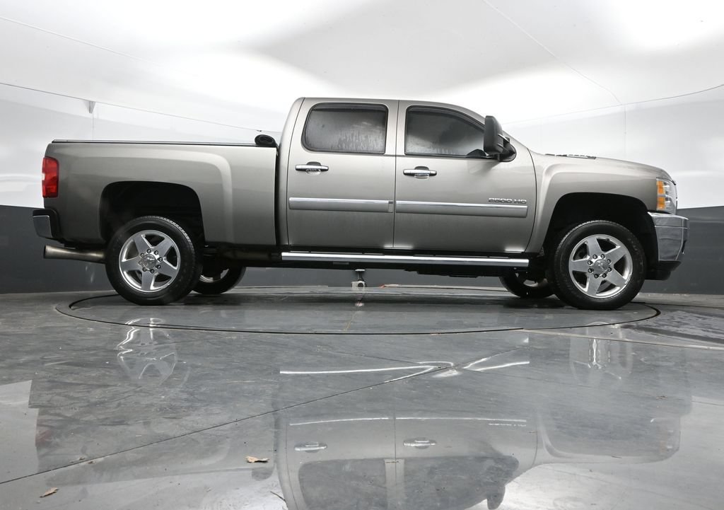 Used 2013 Chevrolet Silverado 2500 LT w/ Custom Sport Truck Package RWD image 36