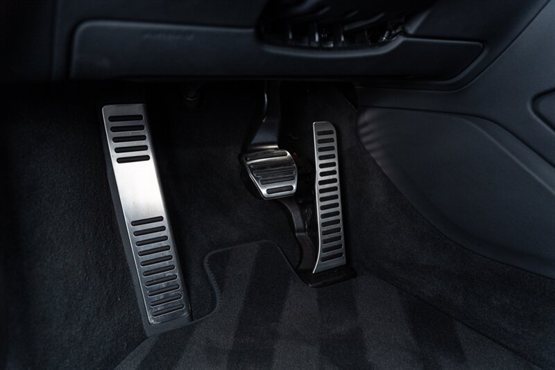 Used 2023 Audi R8 V10 performance w/ Premium Package RWD image 95