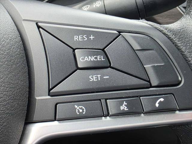 Used 2025 Nissan Altima 2.5 SV FWD image 31