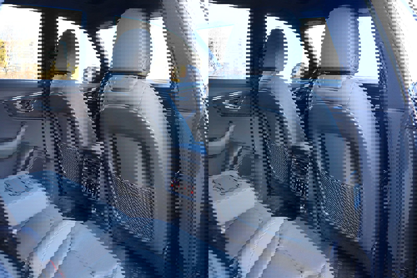 Used 2019 Audi Q8 Premium Plus w/ Premium Plus image 17