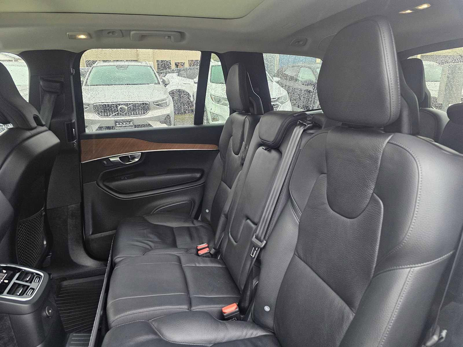 Certified 2025 Volvo XC90 T8 Plus w/ Protection Package Premier image 20