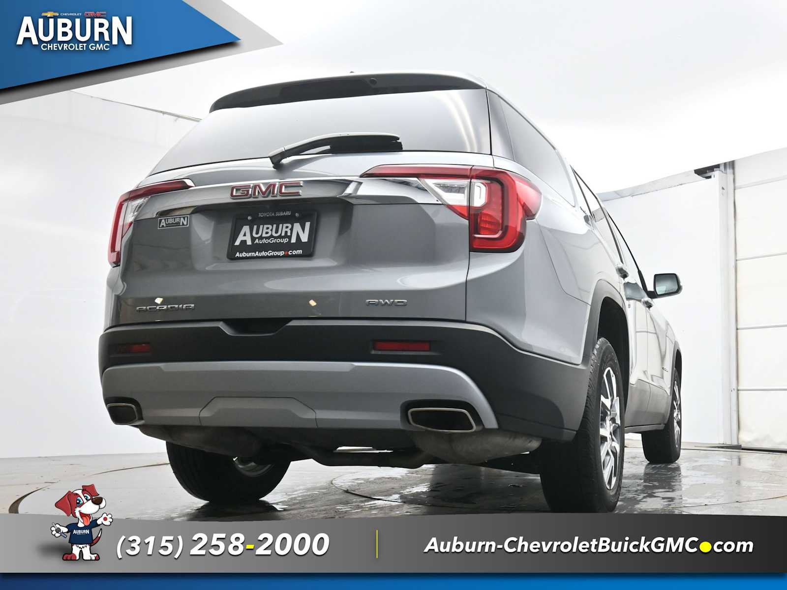 Used 2023 GMC Acadia SLT image 21