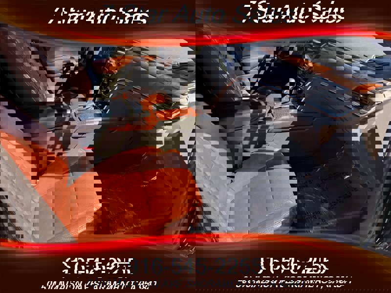 Used 2015 Cadillac XTS Luxury w/ Driver Awareness Package image 16