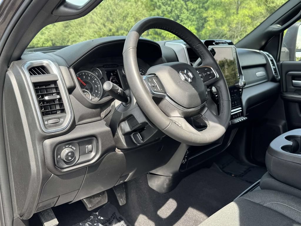 Used 2025 RAM 2500 Big Horn AWD/4WD image 2