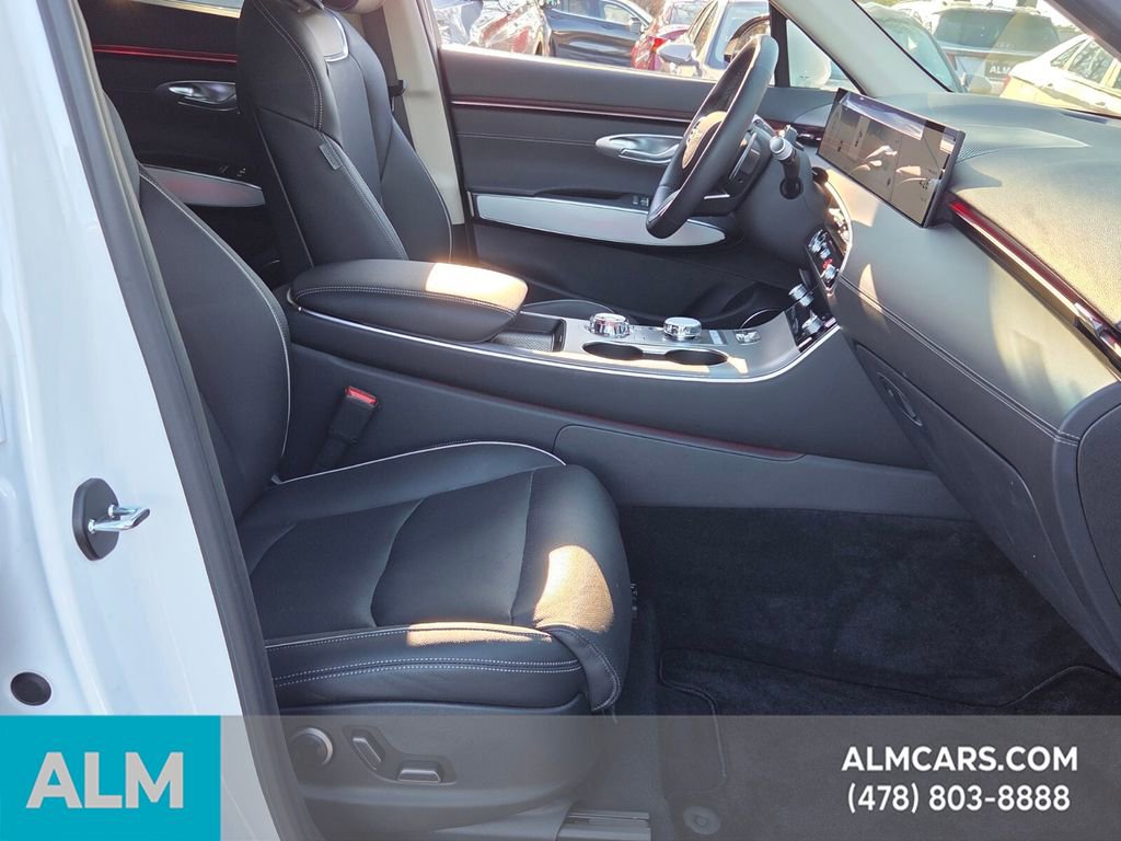 Used 2026 Genesis GV70 2.5T Advanced image 19